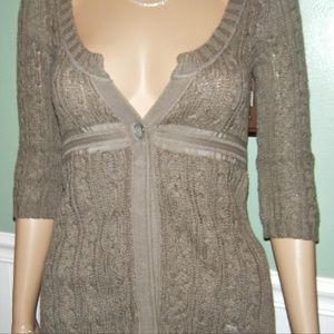 Abercrombie & Fitch Sweaters - Ambercrombie & Fitch ladies sweater sz x-small Abercrombie & Fitch Sweaters - Ambercrombie & Fitch ladies sweater sz x-small